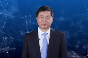 皇冠体育投注：董事长柯瑞文在2022中国国际大数据产业博览会发表《发挥云网融合优势  赋能数字经济高质量发展》主旨演讲_300.jpg